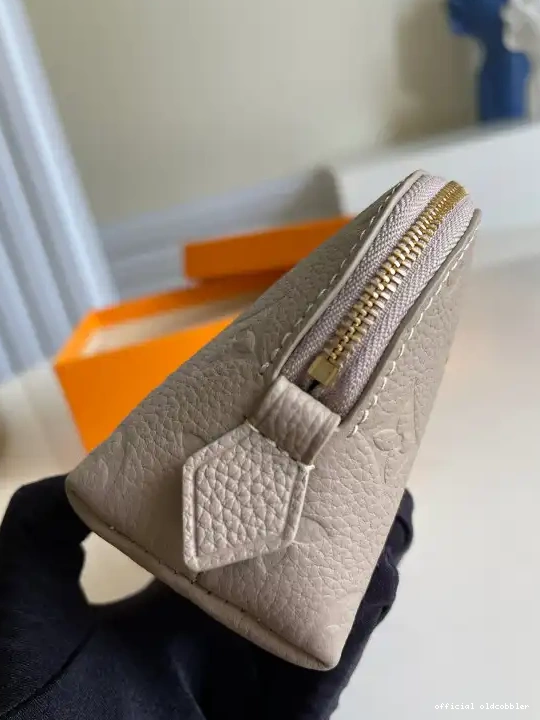 Official oldcobbler POUCH COSMETIC VUITTON LOUIS 0607